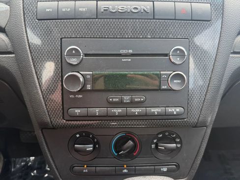 Used 2009 Ford Fusion SE FWD image 23