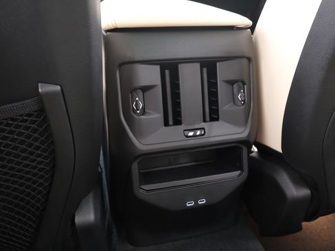 Used 2026 BMW X3 xDrive30i w/ Convenience Package AWD/4WD image 32