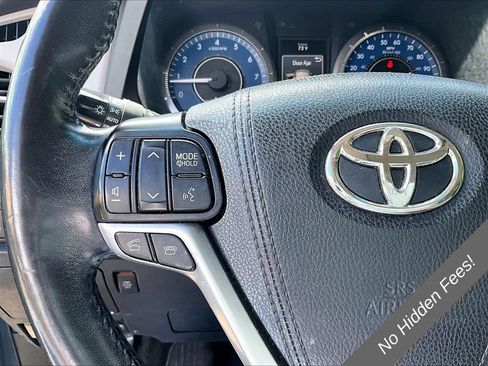 Used 2017 Toyota Sienna Limited Premium AWD/4WD image 15