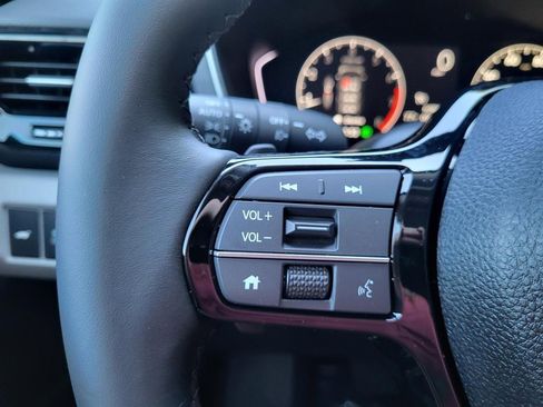 New 2025 Honda Pilot EX-L image 18