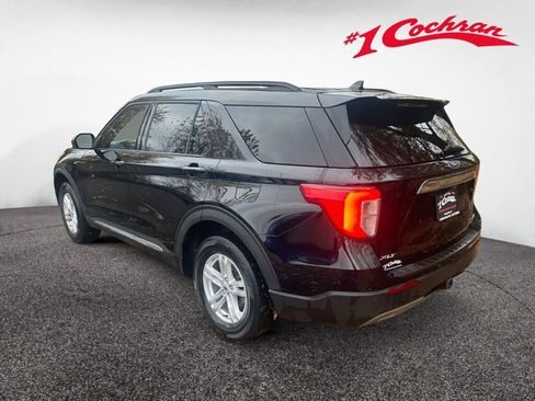Used 2023 Ford Explorer XLT w/ Equipment Group 202A image 5