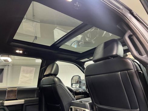 Used 2022 Ford F350 Lariat w/ Tremor Off-Road Package image 18