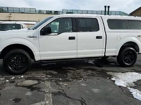Used 2020 Ford F150 XLT w/ Trailer Tow Package image 4