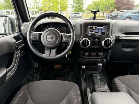 Certified 2016 Jeep Wrangler Unlimited Rubicon w/ Connectivity Group AWD/4WD image 19