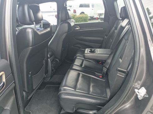 Used 2015 Jeep Grand Cherokee Limited w/ Luxury Group II AWD/4WD image 29