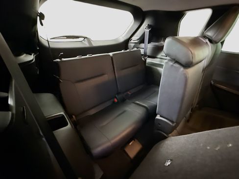 Used 2023 Mitsubishi Outlander SE FWD image 42