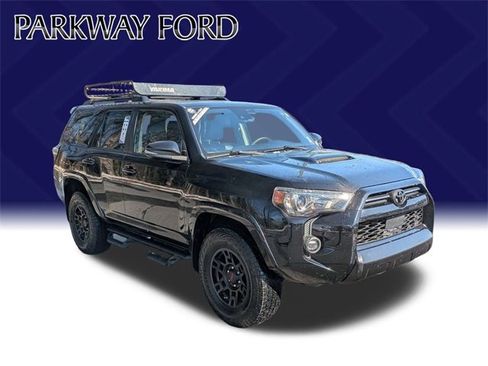 Used 2021 Toyota 4Runner Venture image 3
