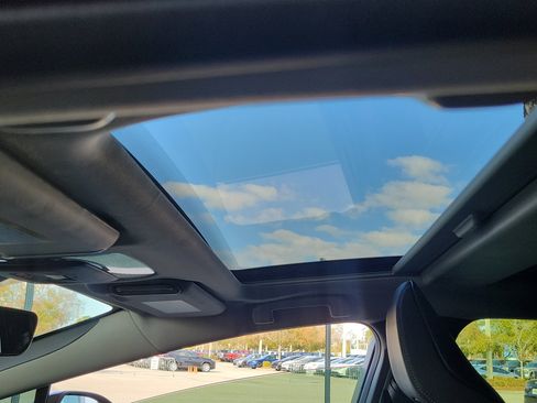 Certified 2024 Toyota Prius Limited image 30