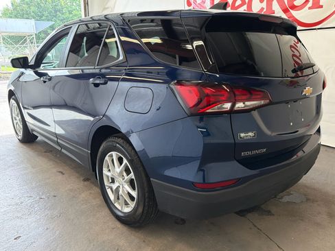 Used 2023 Chevrolet Equinox LS w/ LS Convenience Package FWD image 9