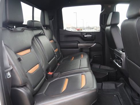 Used 2021 GMC Sierra 1500 AT4 w/ AT4 Premium Package image 9