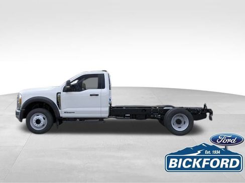 New 2025 Ford F550 XL image 3