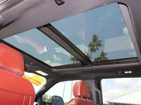 Used 2022 Ford F350 Platinum w/ Tremor Off-Road Package AWD/4WD image 30