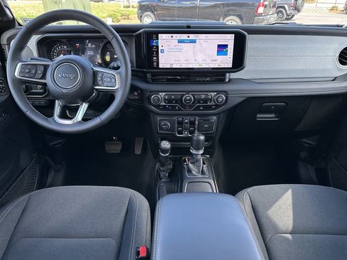 Certified 2025 Jeep Wrangler Unlimited Sahara image 10