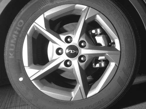 Used 2025 Kia K4 LXS image 13