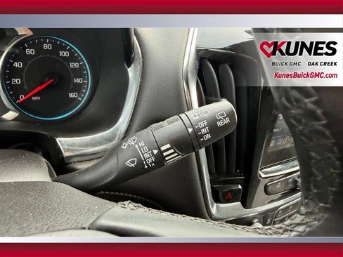 Used 2023 Chevrolet Traverse LT AWD/4WD image 18