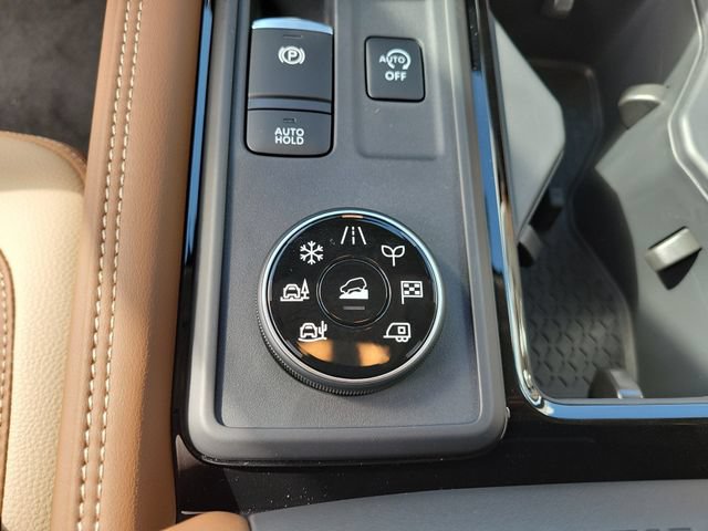 New 2026 Nissan Pathfinder Platinum AWD/4WD image 34