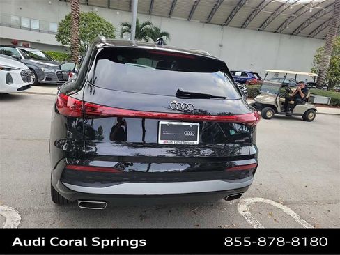 Certified 2025 Audi Q5 Premium w/ Convenience Package image 6