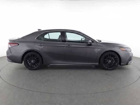 Used 2023 Toyota Camry XSE FWD image 9