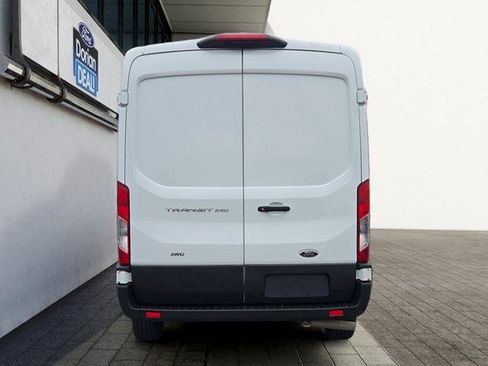 Used 2025 Ford Transit 250 148 Medium Roof Extended AWD image 4