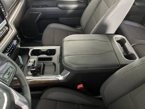 Used 2025 GMC Sierra 1500 Elevation image 23