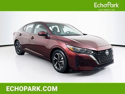 Used 2025 Nissan Sentra SV image 1