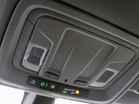 Used 2022 Chevrolet Silverado 1500 Custom Trail Boss image 25