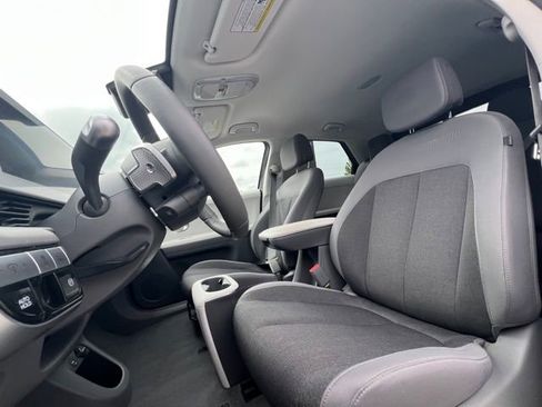 Certified 2024 Hyundai Ioniq 5 SEL RWD image 18