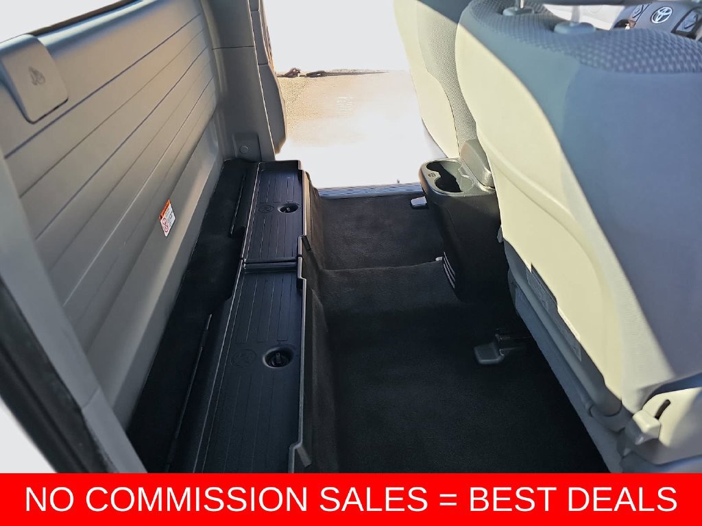Used 2015 Toyota Tacoma 2WD Access Cab image 11