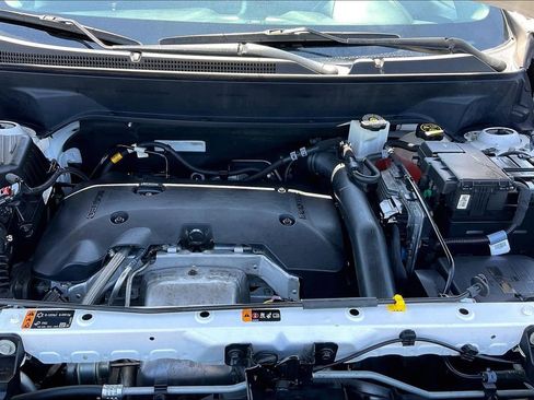 Used 2018 Chevrolet Equinox Premier FWD image 31