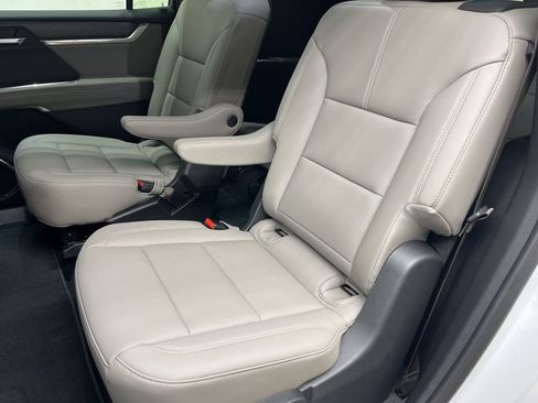 New 2026 GMC Acadia Elevation w/ Elevation Premium Package FWD image 6