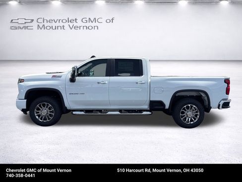 New 2026 Chevrolet Silverado 2500 LT w/ Z71 Chrome Sport Edition AWD/4WD image 2