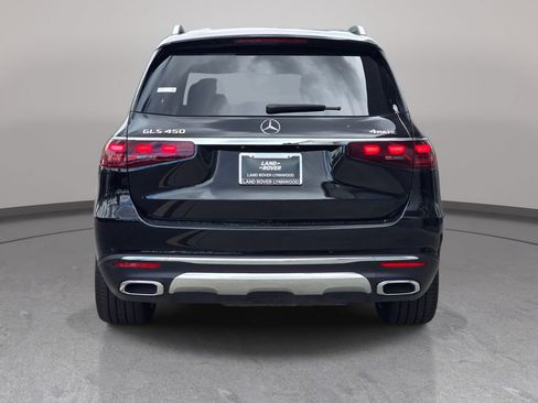 Used 2025 Mercedes-Benz GLS 450 4MATIC image 7