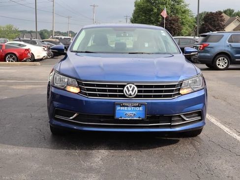 Used 2017 Volkswagen Passat 1.8T SE FWD image 10