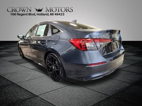 Used 2024 Honda Civic Sport image 5