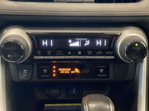 Used 2021 Toyota RAV4 Limited AWD/4WD image 22