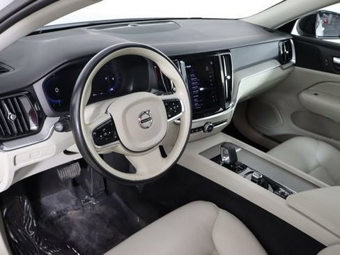 Used 2024 Volvo S60 B5 Plus w/ Climate Package FWD image 24