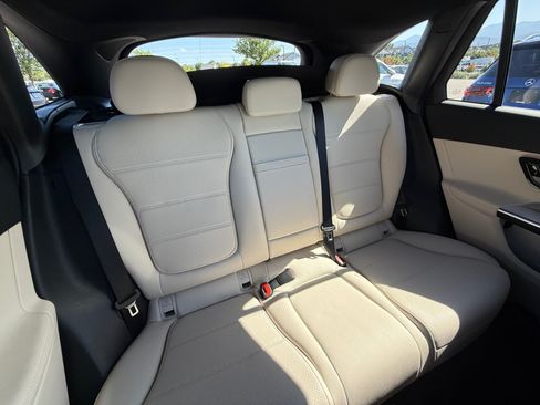 Used 2026 Mercedes-Benz GLC 300 4MATIC image 18