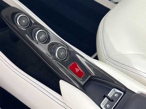 Certified 2022 Ferrari F8 Tributo image 15