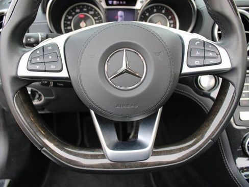 Used 2020 Mercedes-Benz SL 550 image 9