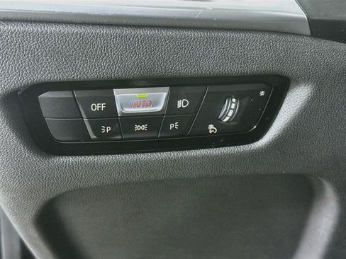 Used 2025 BMW 330i Sedan RWD image 9