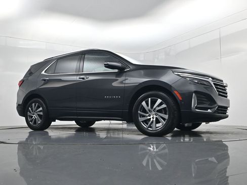 Used 2022 Chevrolet Equinox Premier FWD image 34