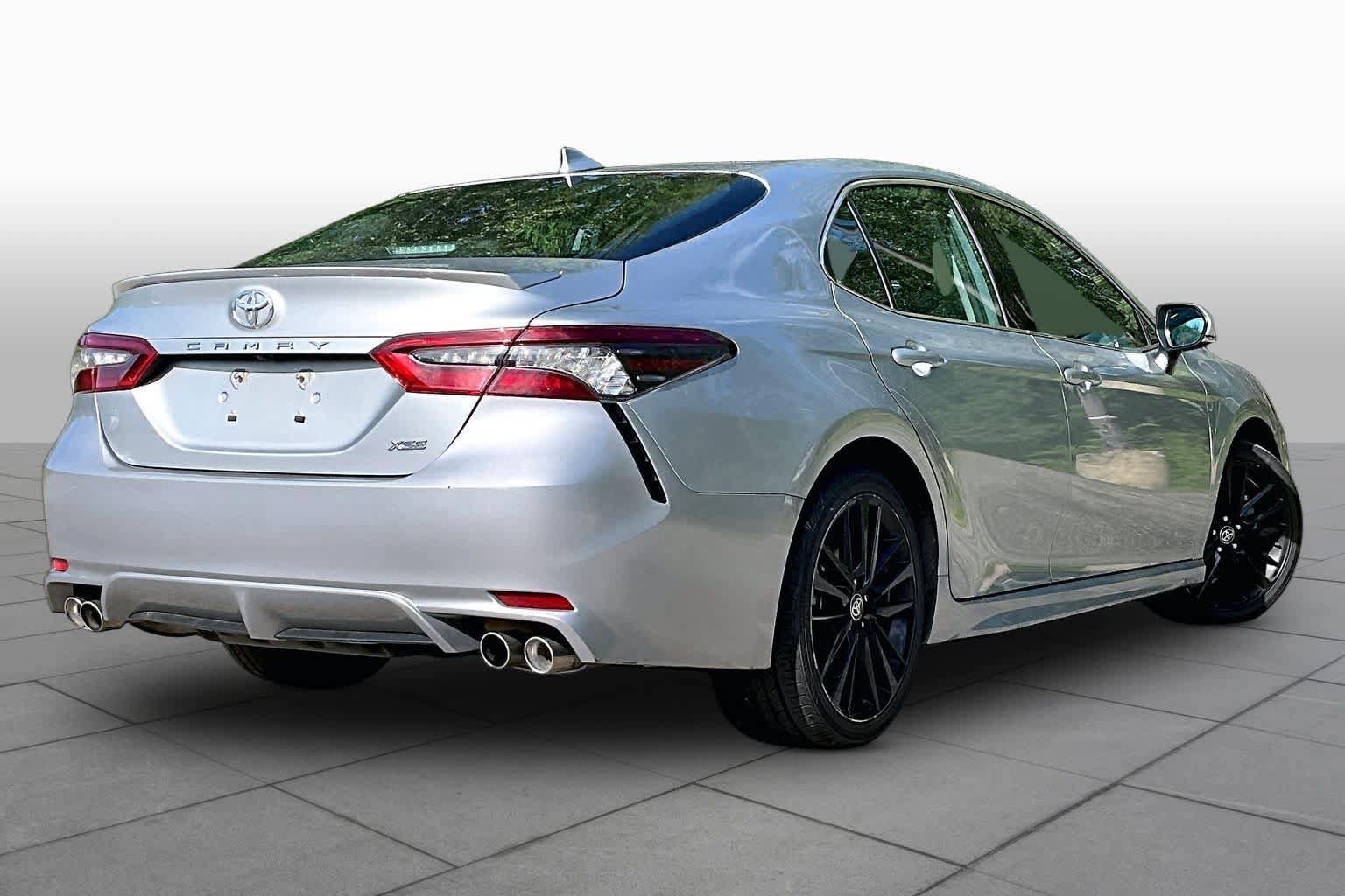 Used 2024 Toyota Camry XSE FWD image 12