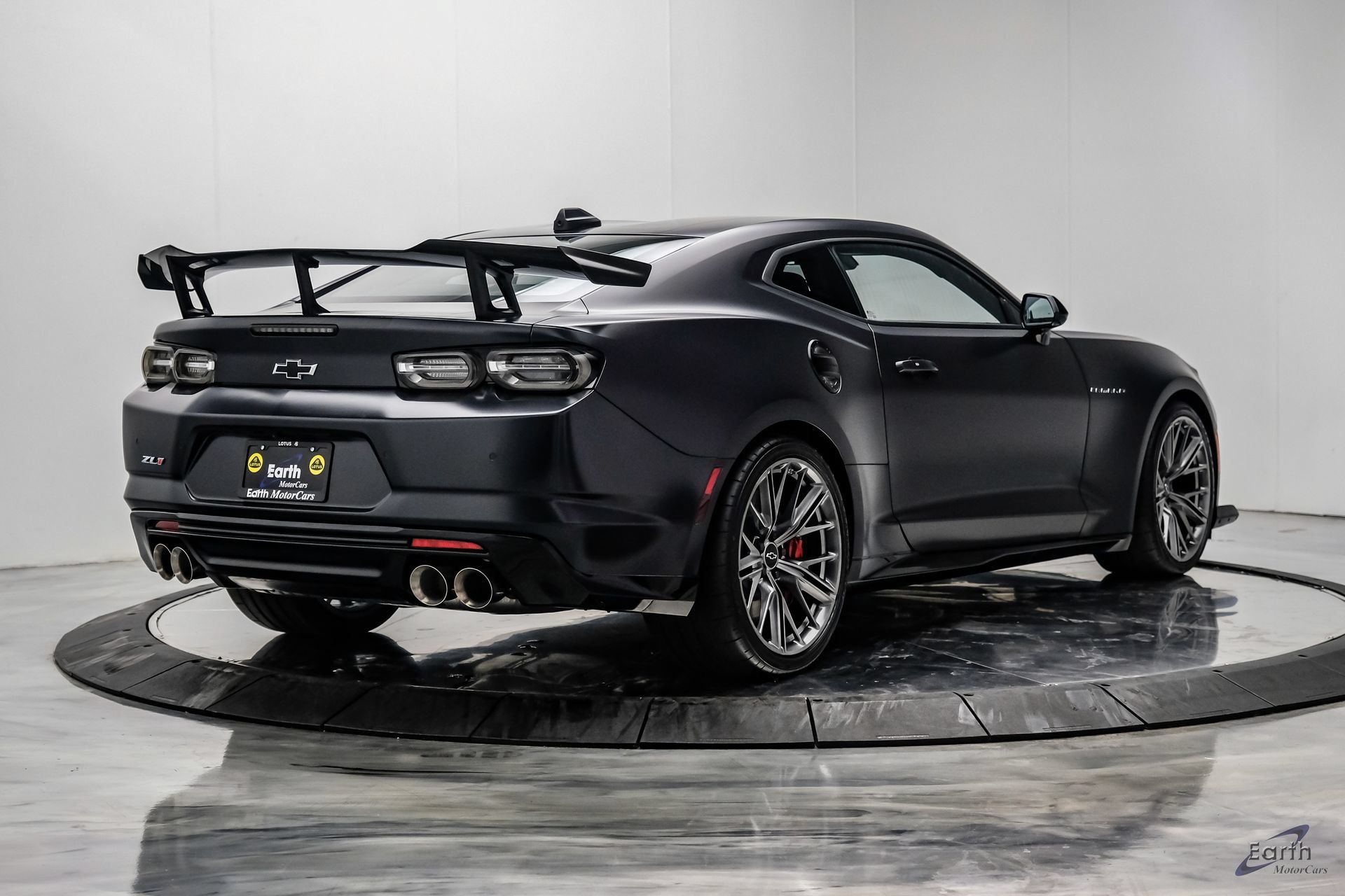 Used 2024 Chevrolet Camaro ZL1 RWD image 23