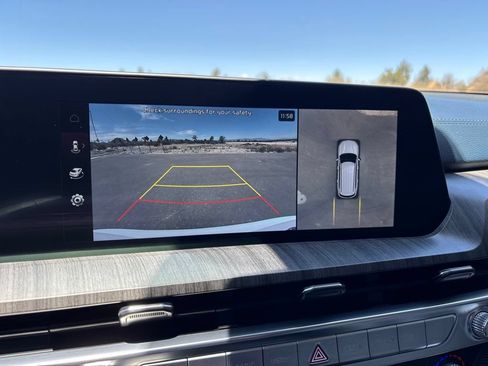Used 2024 Kia Telluride SX w/ Towing Package AWD/4WD image 27