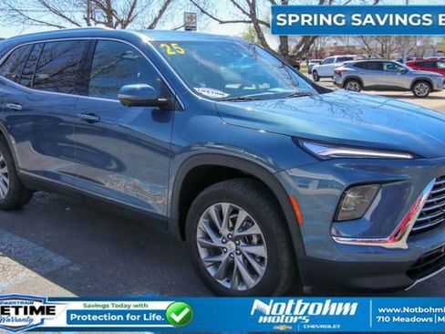 Used 2025 Buick Enclave Preferred AWD/4WD image 5