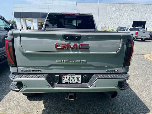 Used 2024 GMC Sierra 2500 AT4 w/ AT4 Premium Plus Package AWD/4WD image 8