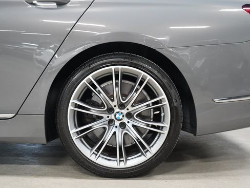 Used 2022 BMW 750i xDrive w/ Luxury Rear Seating Package AWD/4WD image 35