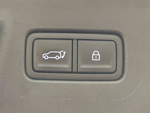 Used 2025 Hyundai Santa Fe SEL FWD image 34
