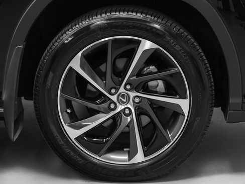 Used 2019 Lexus RX 450h AWD w/ Luxury Package image 15
