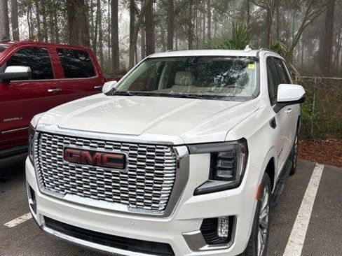 Used 2021 GMC Yukon Denali w/ LPO, Illumination Package image 1